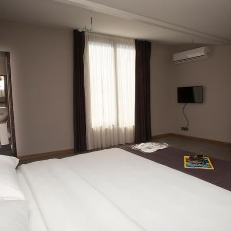 Jurnal Hotel Istanbul Exterior photo